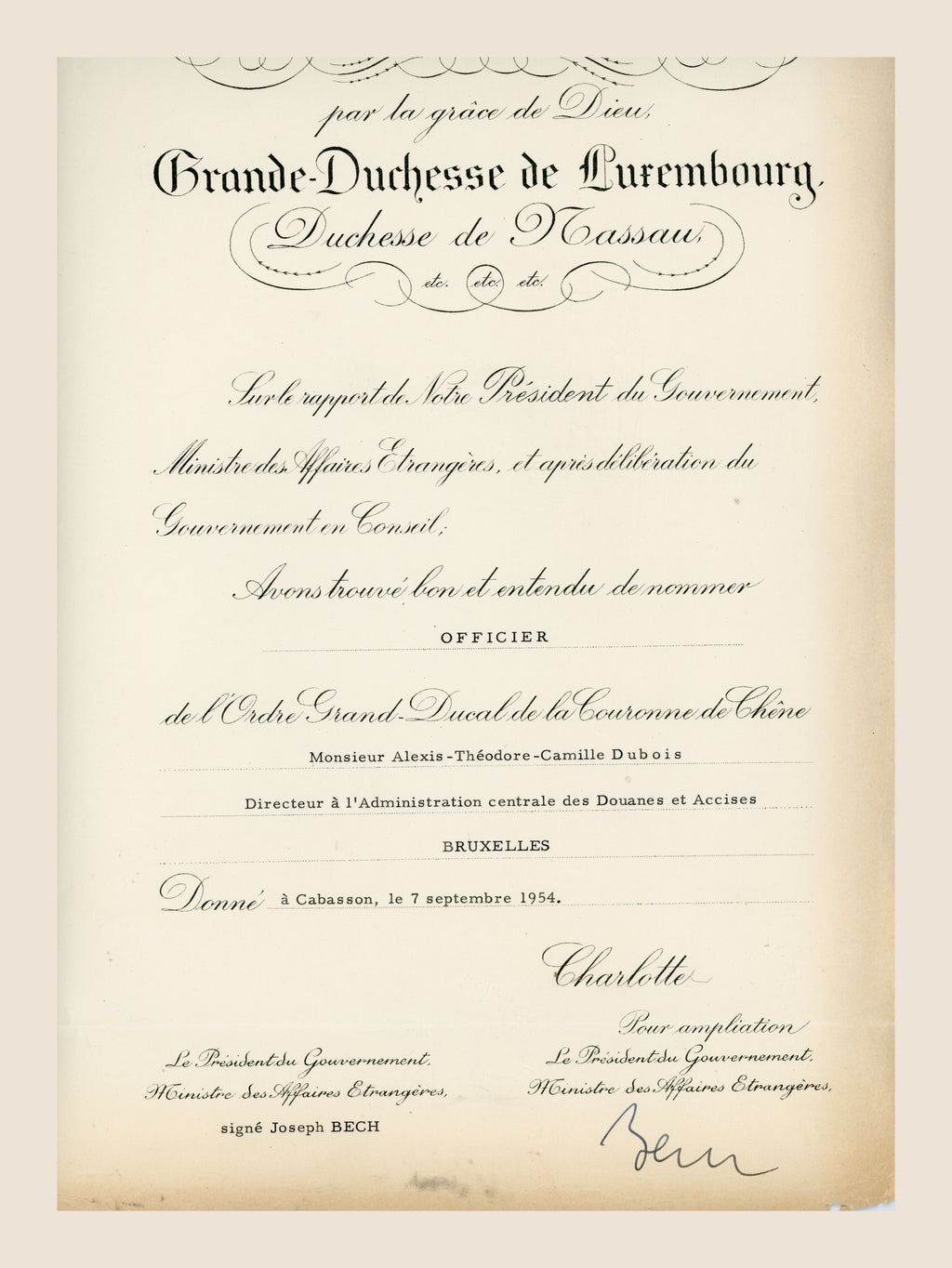 Official Luxembourg diploma appointing Alexis Dubois Officer of the Grand Ducal Order of the Oak Crown, dated 7 September 1954