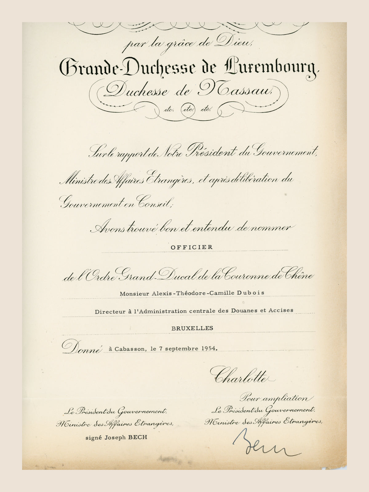 Official Luxembourg diploma appointing Alexis Dubois Officer of the Grand Ducal Order of the Oak Crown, dated 7 September 1954