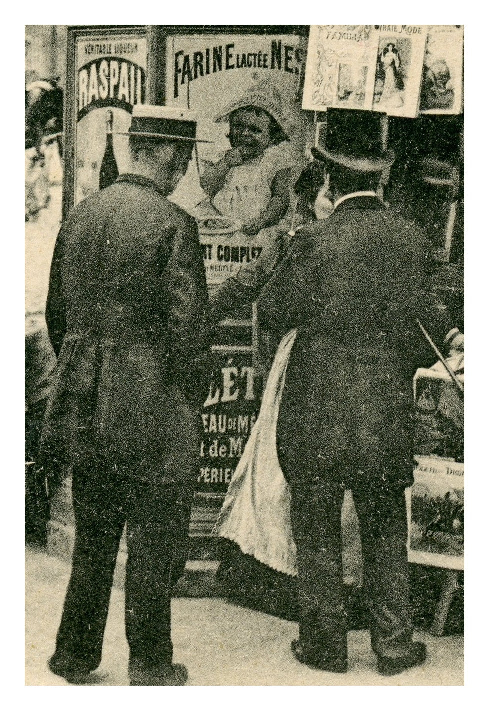 Paris Vécu – Newspaper Kiosk in Paris – Antique French Postcard