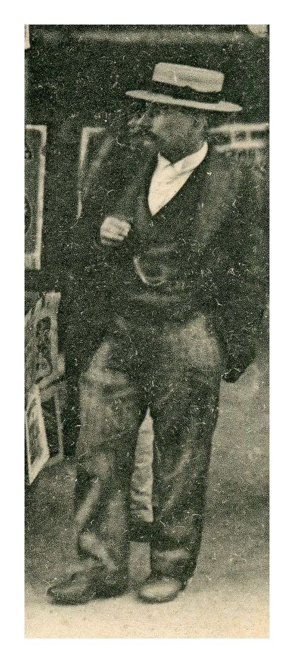 Paris Vécu – Newspaper Kiosk in Paris – Antique French Postcard
