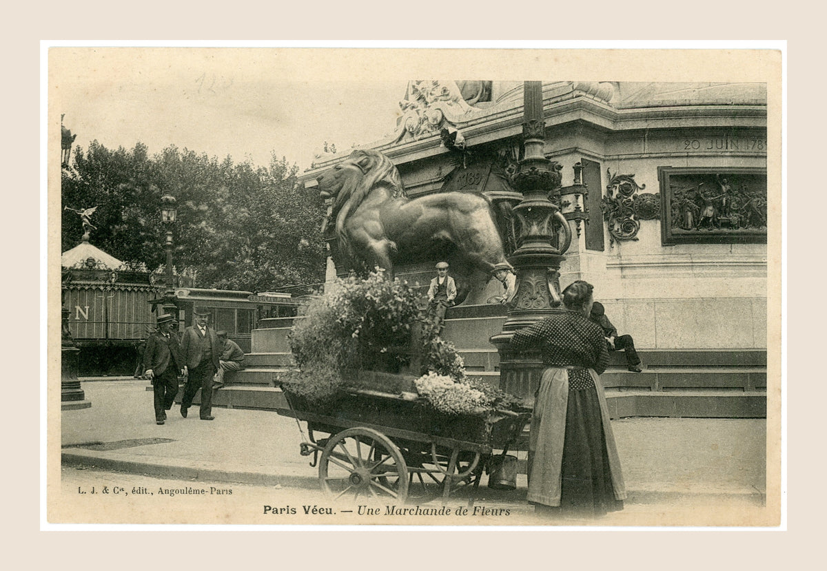Paris Vécu – Flower Seller in Paris – Antique French Postcard